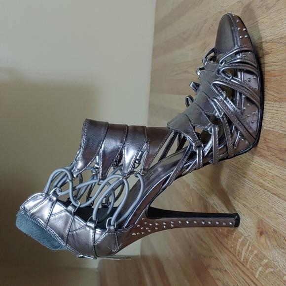Diva DNA Studded & Laced Up Heels 9M - Picture 6 of 15